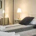 Daire Cheerful Air Conditioned With Mezzanine And Parking - Old Town *