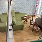 Cheerful Air Conditioned With Mezzanine And Parking - Old Town Daire