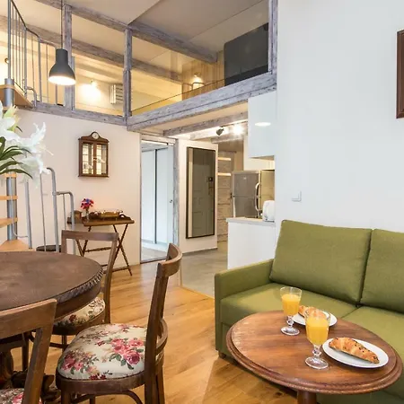 Cheerful Air Conditioned With Mezzanine And Parking - Old Town * クラクフ