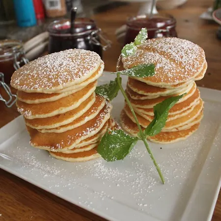 Cheerful Air Conditioned With Mezzanine And Parking - Old Town アパート クラクフ