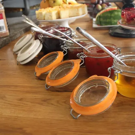 Cheerful Air Conditioned With Mezzanine And Parking - Old Town アパート クラクフ