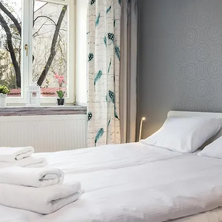 アパート Cheerful Air Conditioned With Mezzanine And Parking - Old Town *